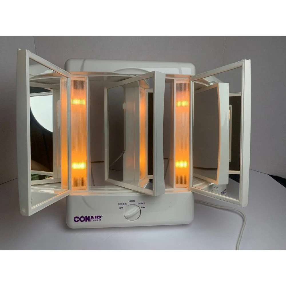 Vintage Illuminated Makeup Mirror Tri-Panel 4 Light Settings TM7L Magnifying 90s